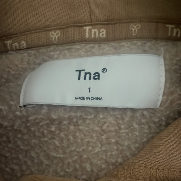 Aritzia matching TNA jogger set - Picture 5 of 5